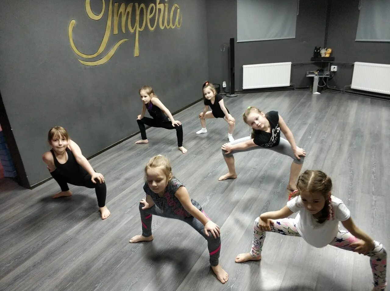 Намоднение мурманск. Санаторий молния тульская область. Студия сияй лесной городок. Ансамбль созвездие петрозаводск. Костюм для проведения дня соседа.