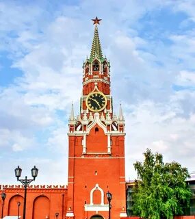 Название башни московского кремля с курантами