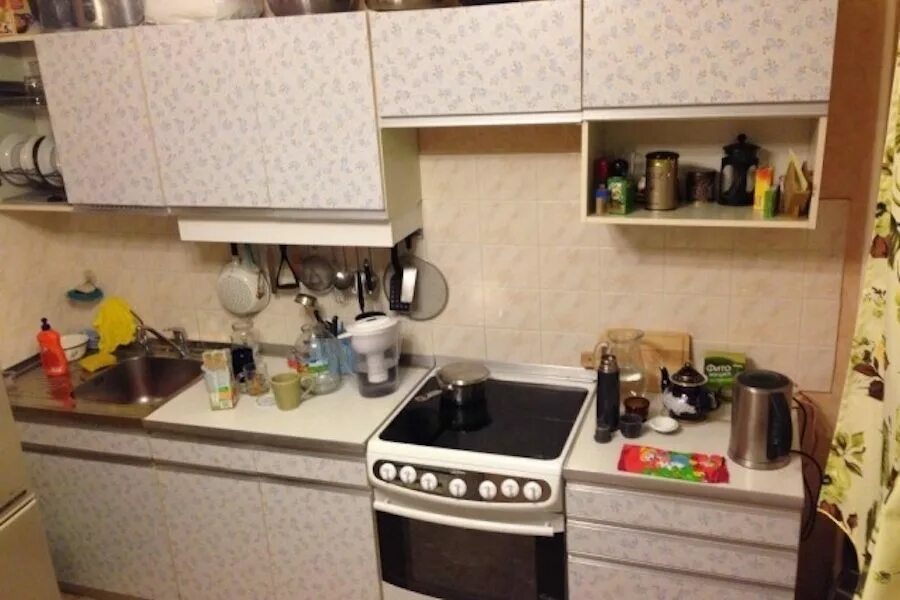 Кухонный гарнитур ссср фото Советские кухонные машины, которые ещё умели натирать полы и сверлить отверстия