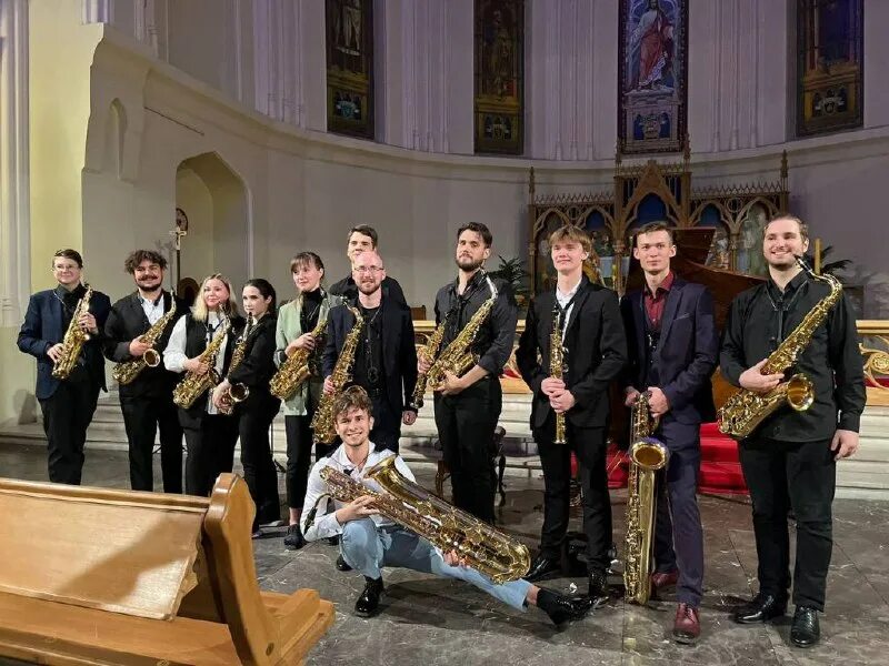 дши 12 белово. кгу фми. рам имени гнесиных костяшова лариса васильевна. мпгу факультет изящных искусств. я гражданин россии.