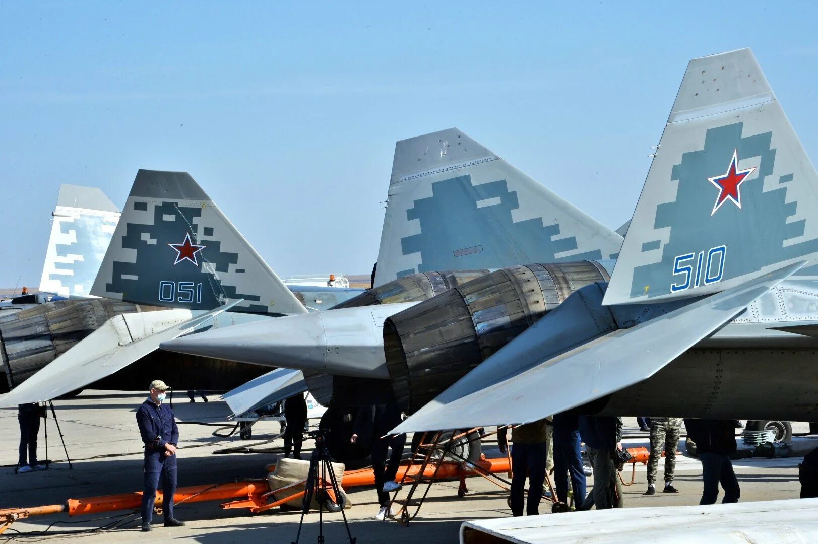 Поколения российских самолетов. Су 57. Су-57 511 борт. Су-57 борт 053. Истребитель 5 поколения России Су-57.