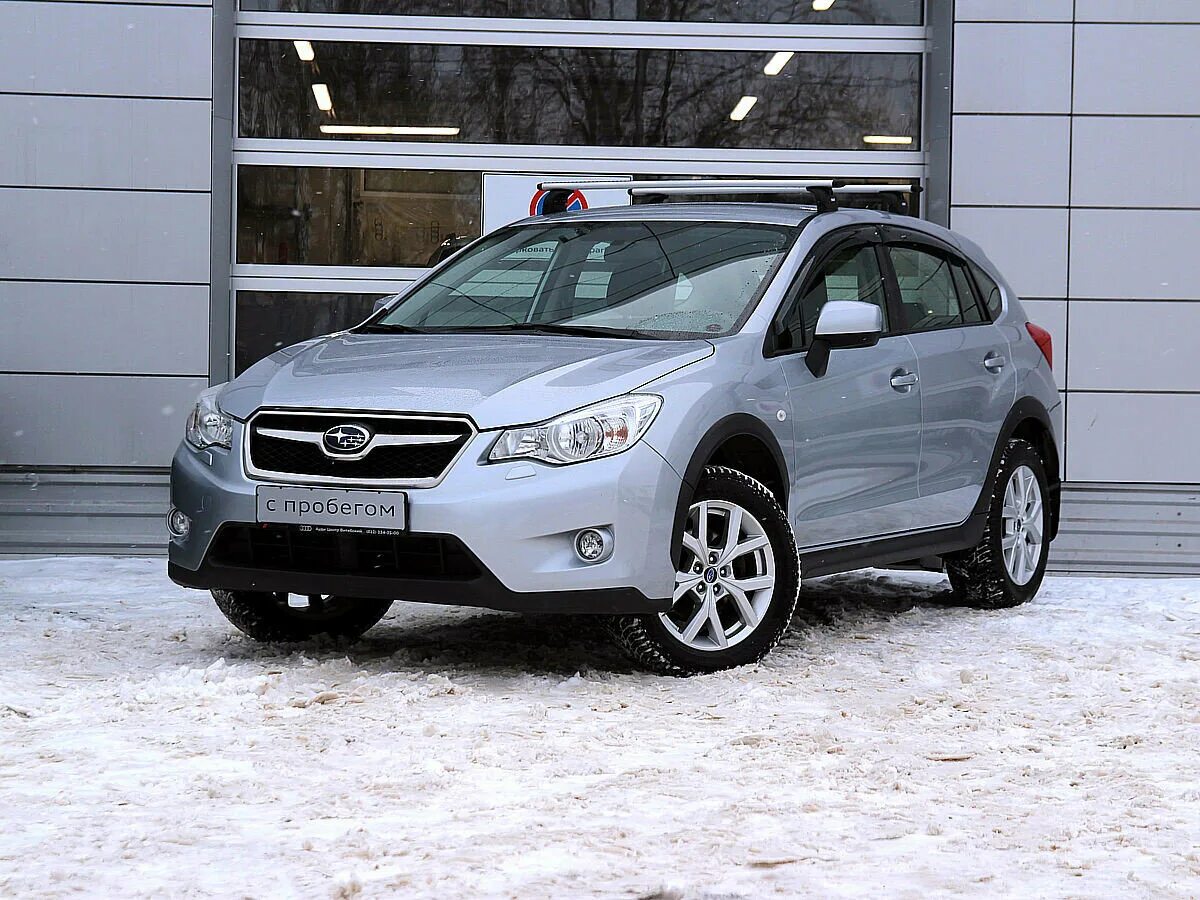 Субару xv тёмно серый. Субару xv оранжевый. Субару хв белый. Субару xv с пробегом. Субару xv с пробегом.