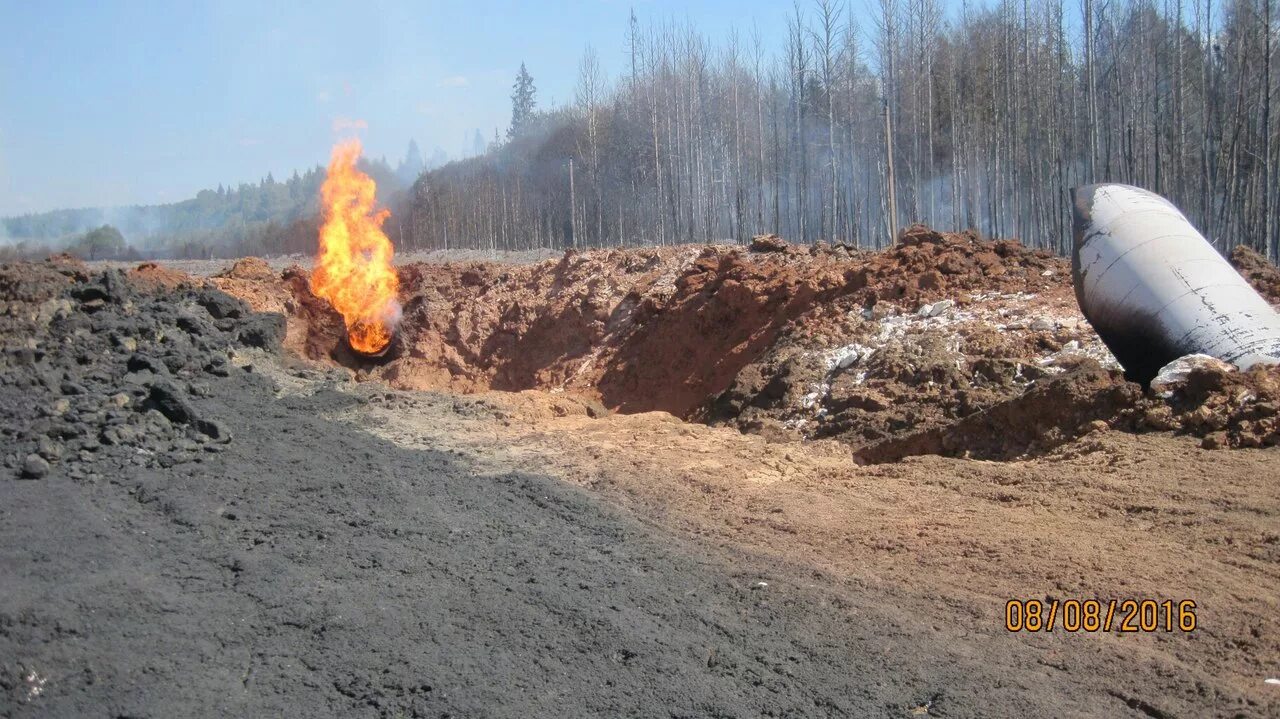 Разрушение газопровода. Взрыв магистрального газопровода в пермском крае. разрыв магистрального газопровода. авария на магистральном газопроводе.