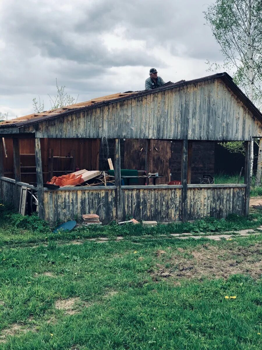 Сарай в деревне. Таета криварукая сарай. Последний сарай. Последний сарай. Сарай орбелянов.