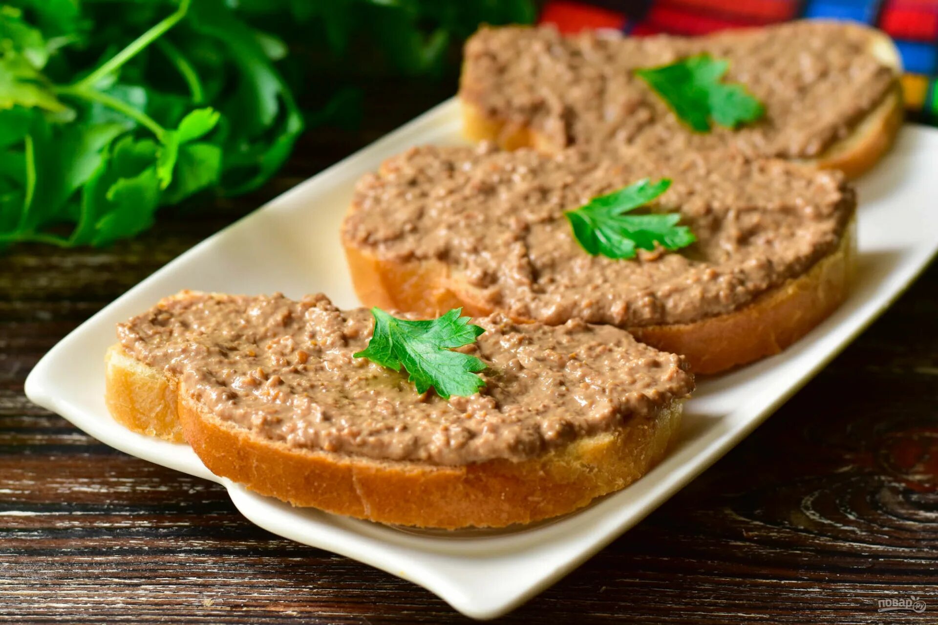 Печеночный паштет: http://www.domashniy.ru/article/eda/recepty/pechenochnyj_pash