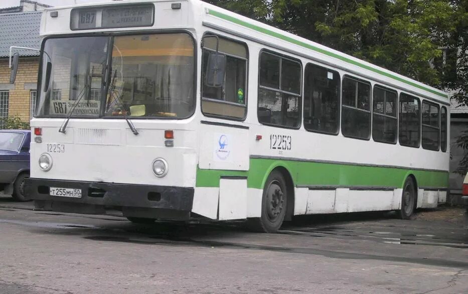 Автобус 12 школа. 12 Автобусный парк. 12 Автобус Ижевск. Автобус 012. 12 Автобус фото.