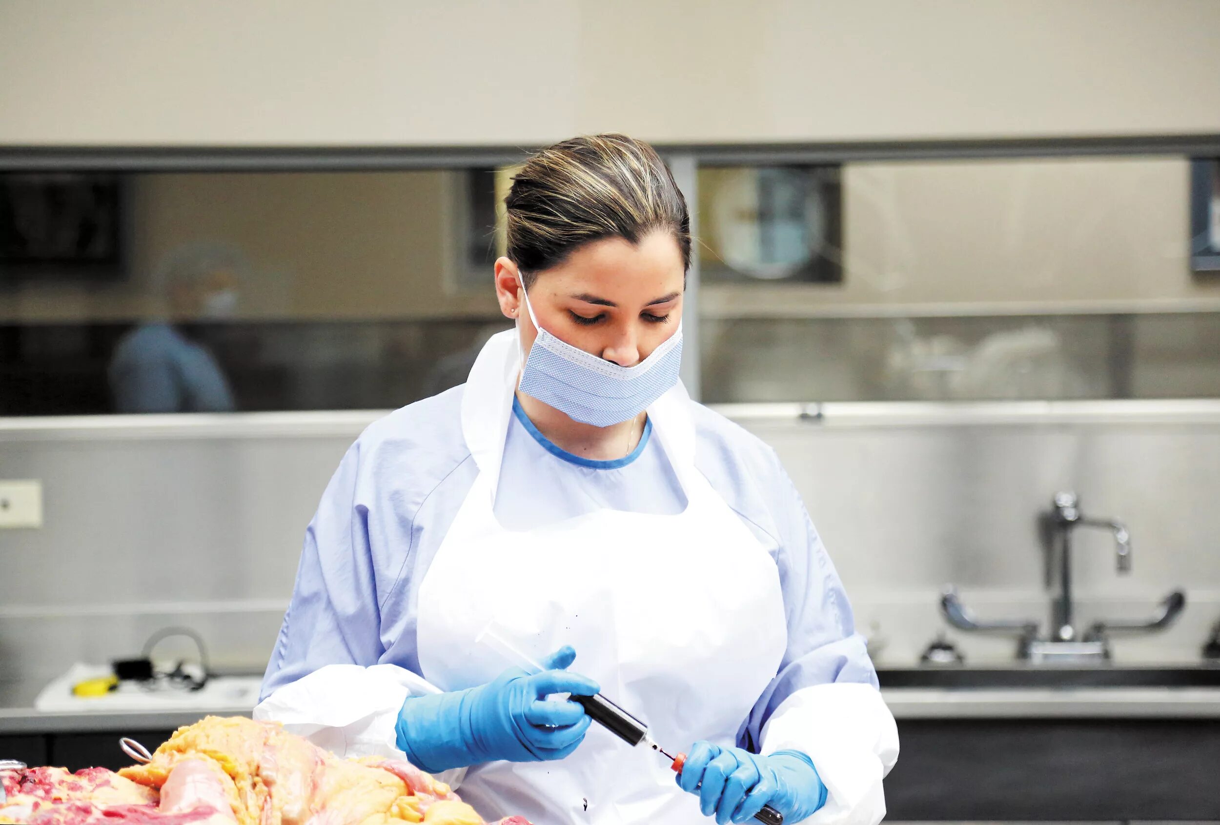 судебно медицинский патолог. экспертиза патологоанатом. ольга конопляник патологоанатом. американский сериал врач патологоанатом. цинзерлинг патологоанатом.