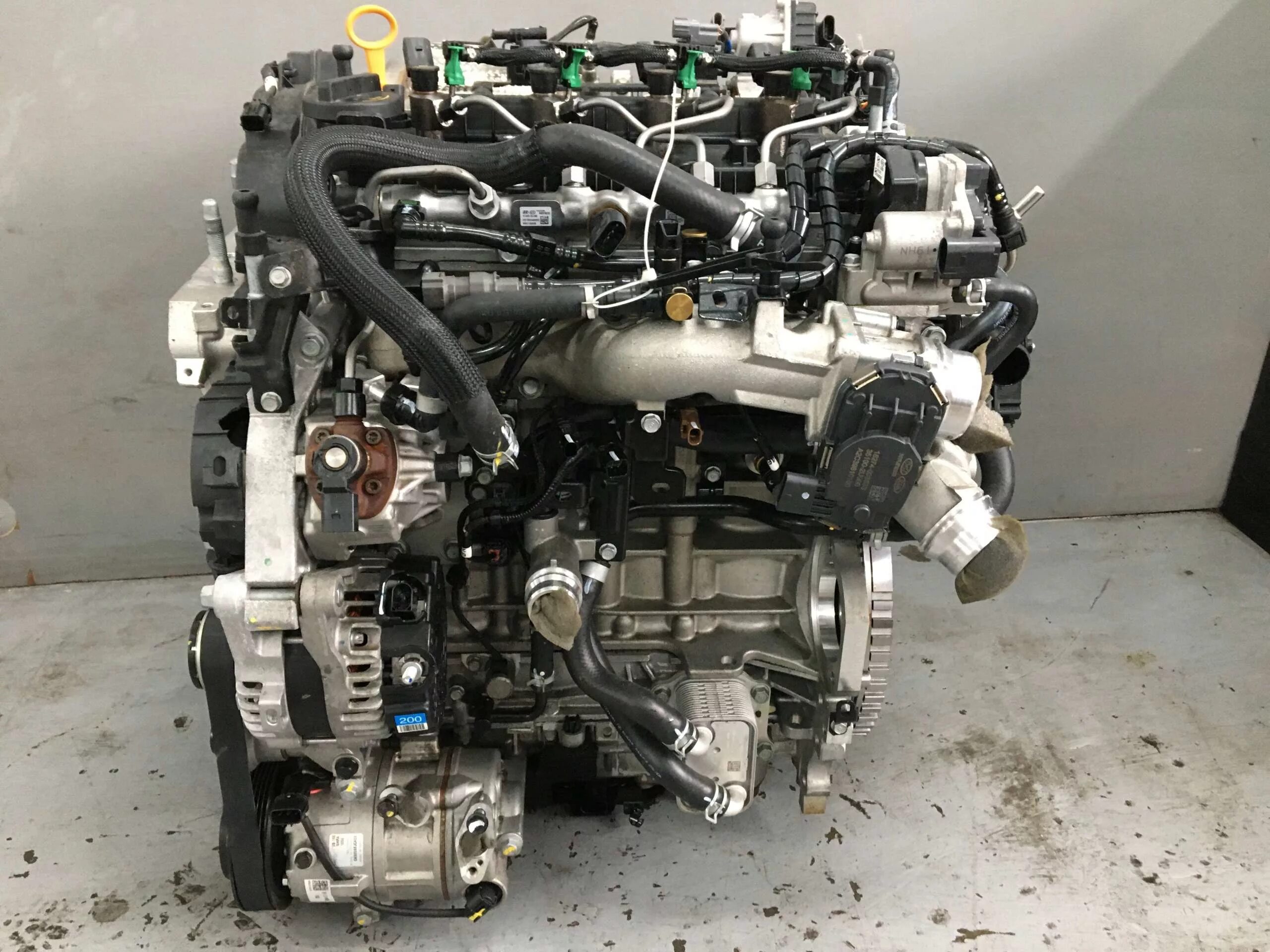 Мотор Kia Sportage 2.0. Двигатель Киа Спортейдж 1. Двигатель Киа Спортейдж 3. 2,2 CRDI 200 Kia Motor.
