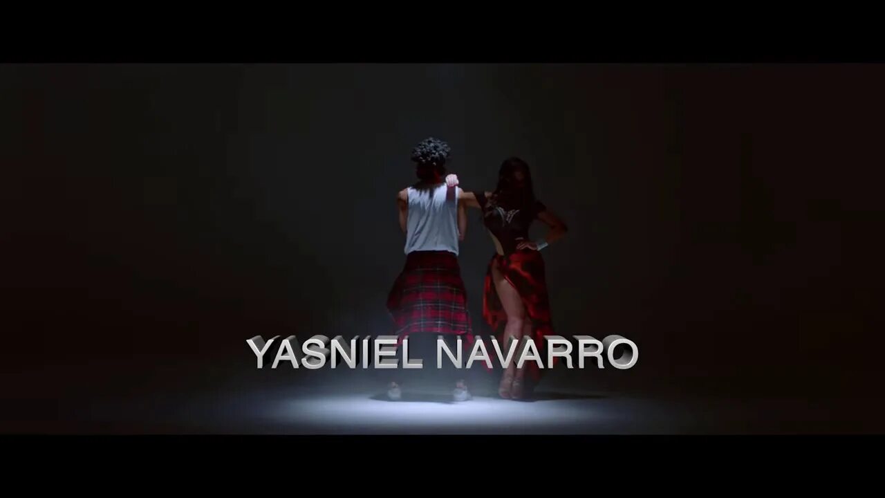 Слушать песню с нами любовь. Kira shine yasniel navarro. между нами любовь. между нами любовь текст текст.