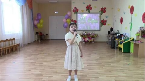 Песня ходит моя в фартуке цветном