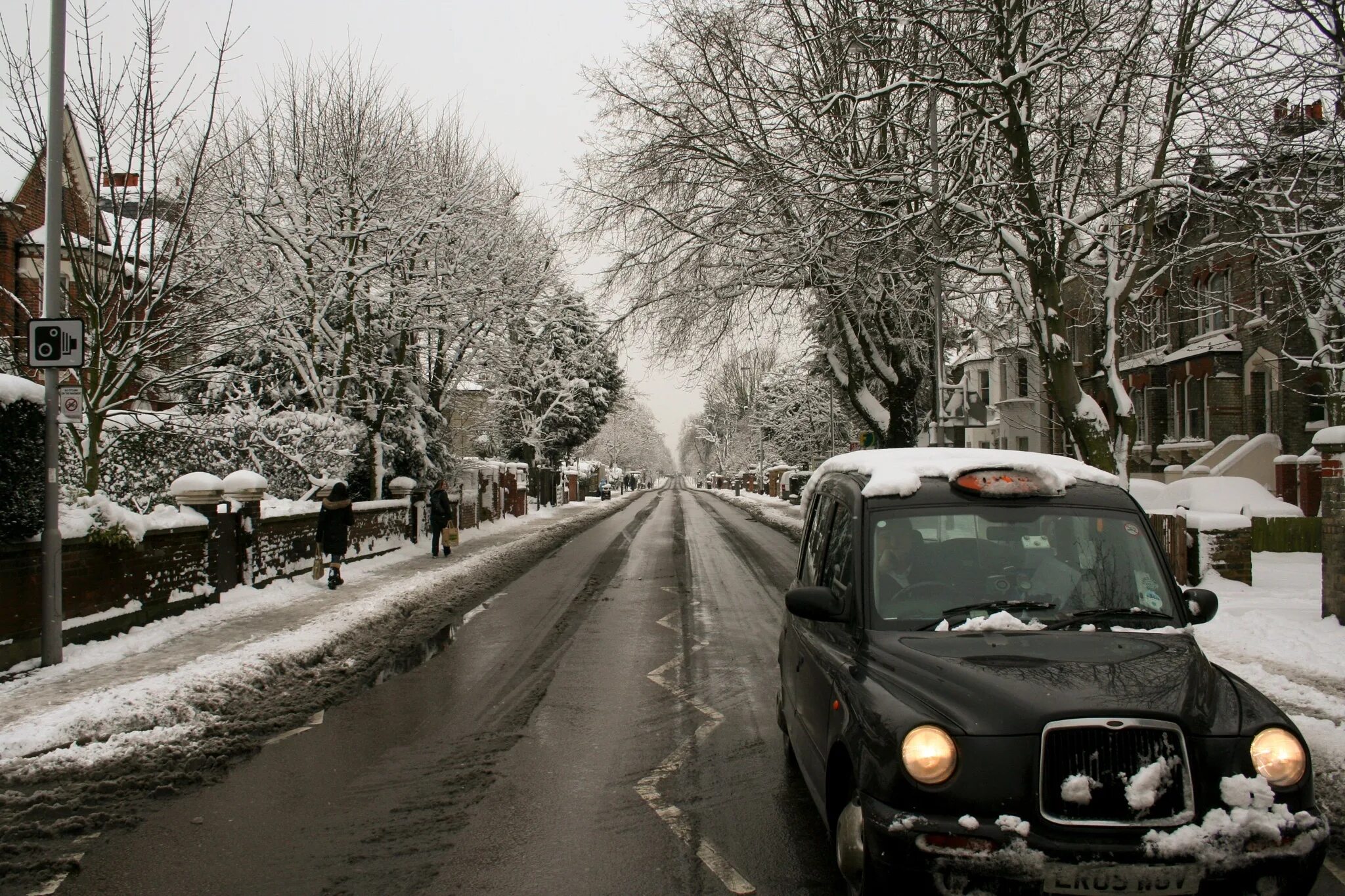 Погодная улица. Снег в Англии дорожники. Погода. Winter Strasse. Когда будет снег.