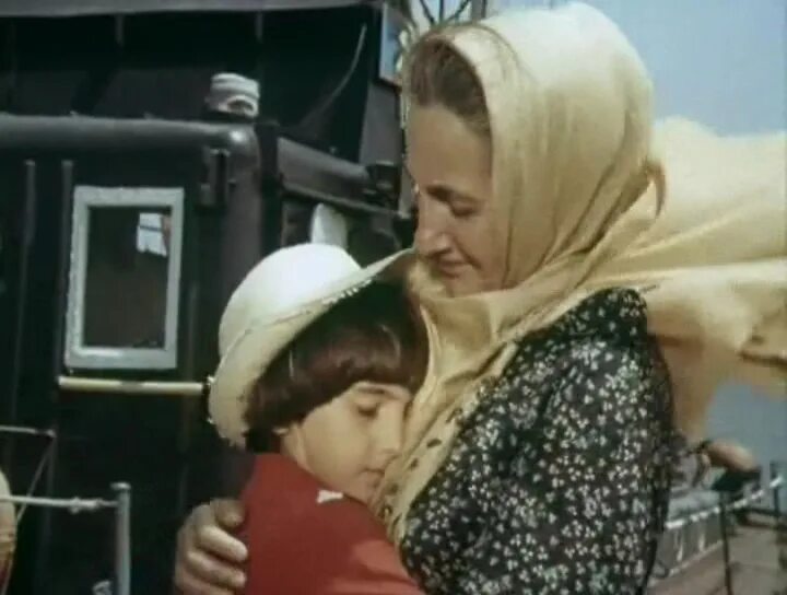 Книга театр. Только не они постер. Словами через рот. Д. Не только о.