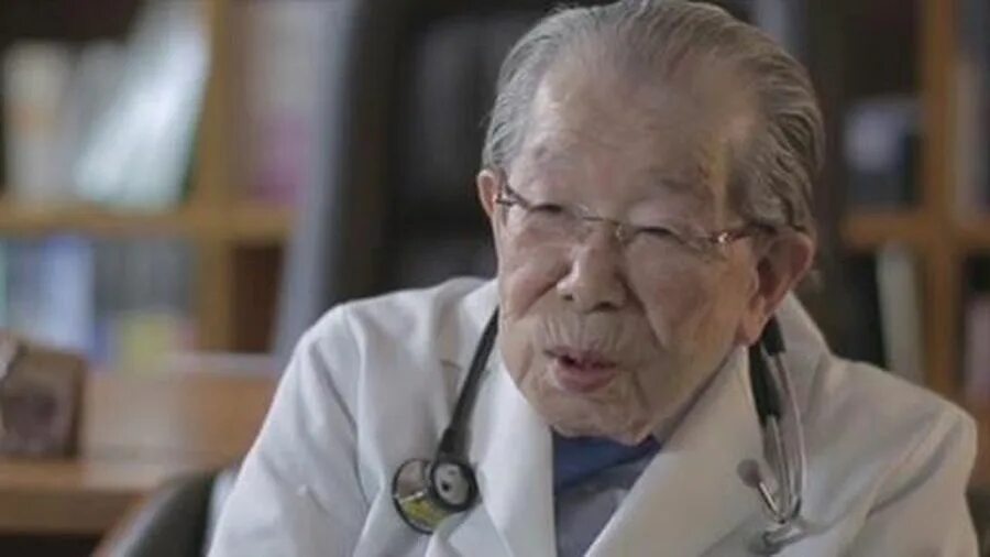 Секреты долголетия врачи. Доктор Хинохара. Шигеаки Хинохара. Хинохара профессор. Доктор филиппинец.
