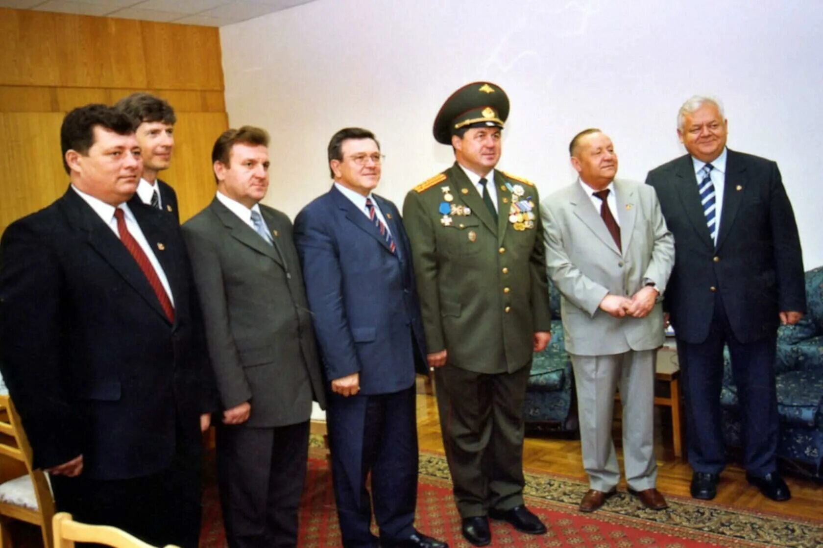 Генерал полковник линец александр леонидович. Владислав меньщиков фсб. Гуренко николай викторович гусп. Гуренко николай викторович. Линец гусп снят с должности.