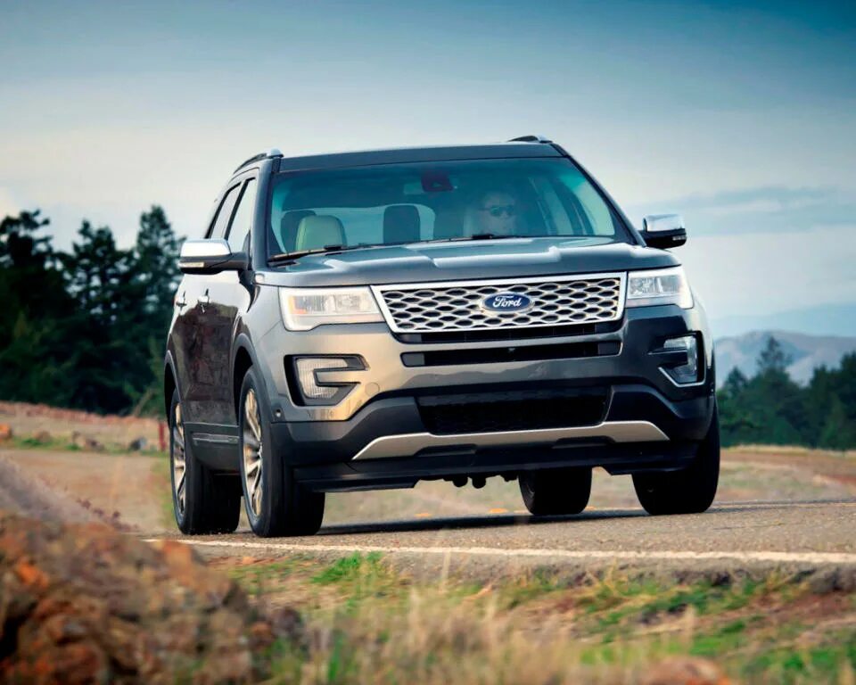 Новинки 2015 качество. Ford Explorer 2016. Форд эксплорер 2016 года. Рестайлинговый Форд эксплорер. Форд Explorer 2016.