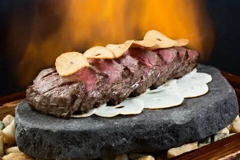 Мясо на горячем камне