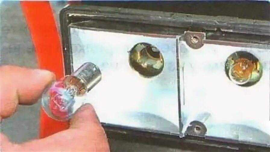 Replacing bulbs of a car GAZelle Next