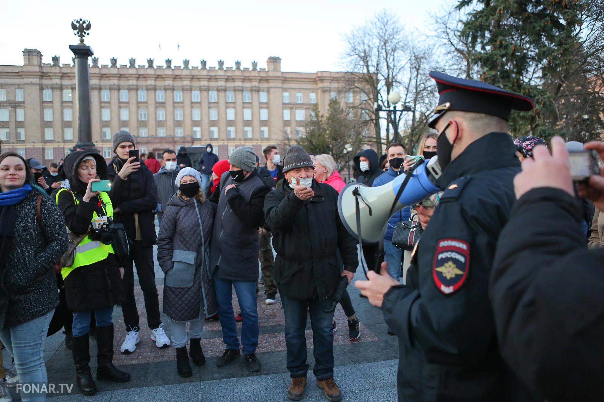 Митинг 22 апреля. Митинг в белгороде. митинг в белгороде 21. протесты в белгороде. штаб навального белгород.