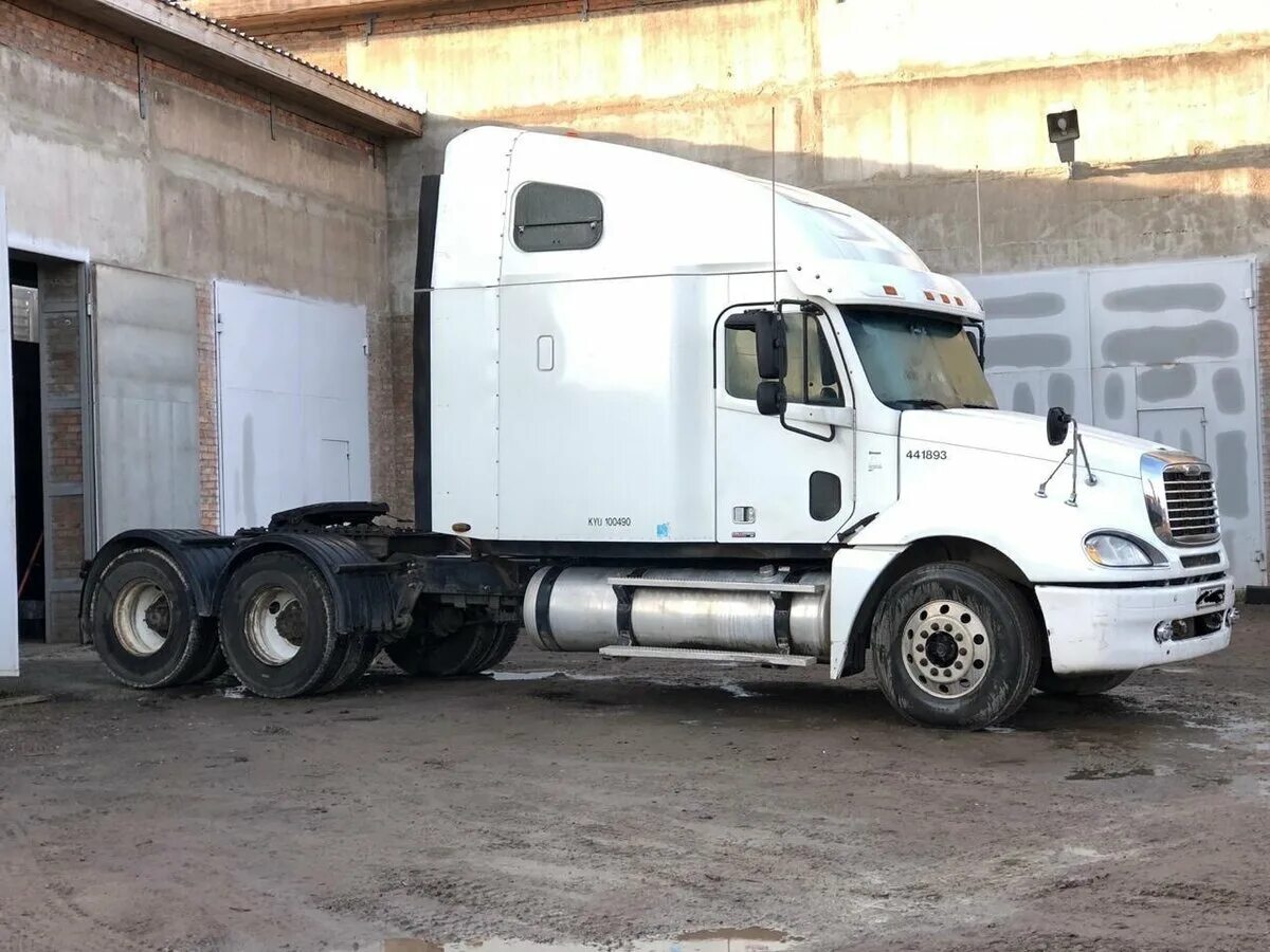 Авито вод кат е. Камаз-5490 neo с полуприцепом. Работа водителем категории е. Агро карго отзывы водителей. Камаз 5490 нео с полуприцепом тонар.