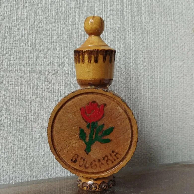 Bulgaria духи. Духи женские rose of bulgaria. Розовое масло из болгарии. Духи женские rose of bulgaria. Духи сигнатюр винтаж.