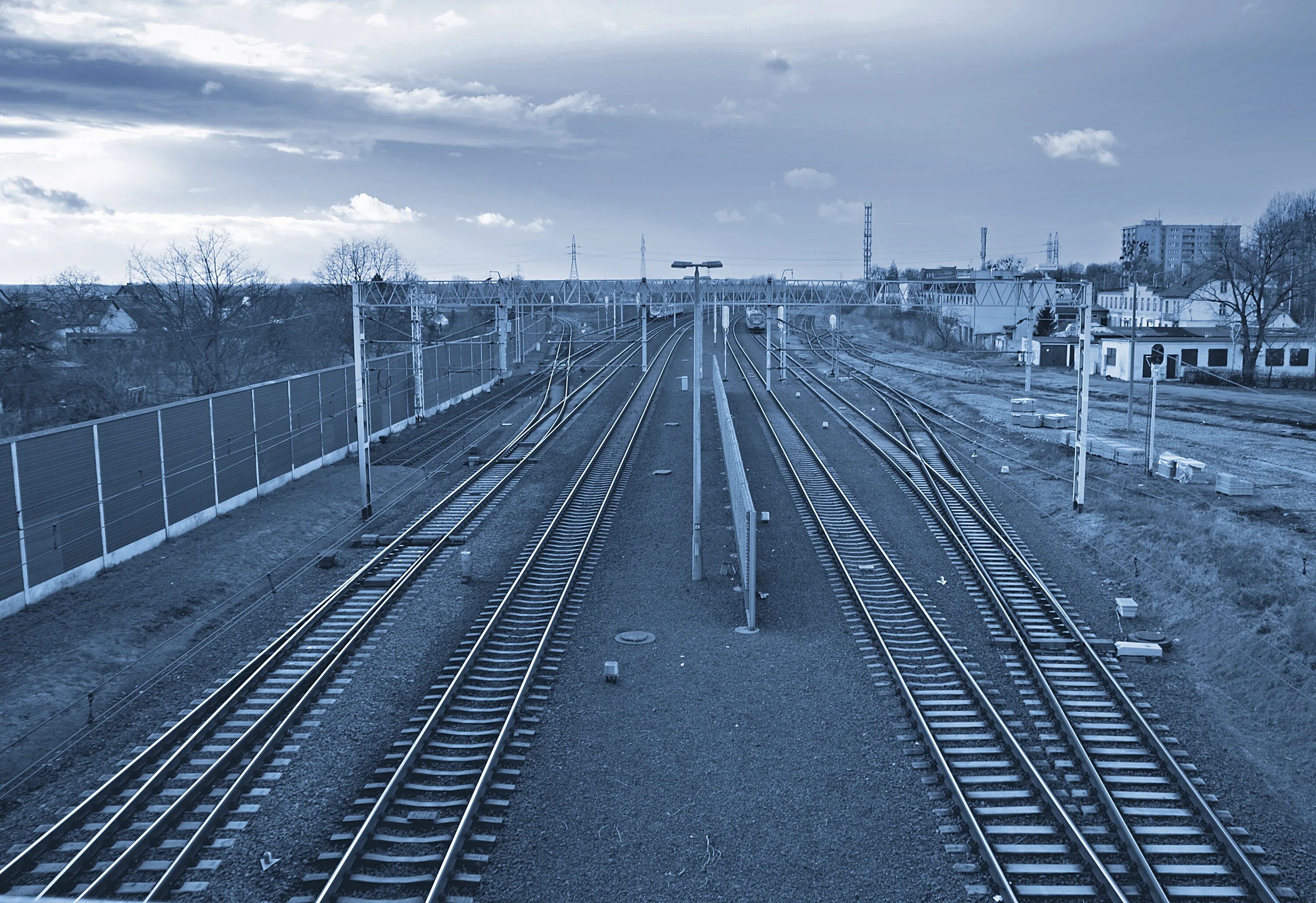 Railway line. Железнодорожные линии. Железная линия. Шпалы поезда. Самые малоиспользуемые железнодорожные линии.