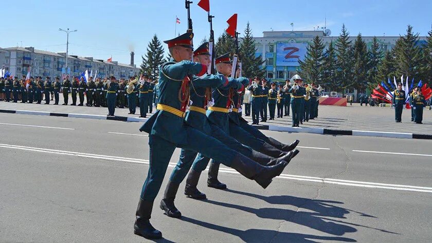 Сегодня в белогорске амурской. Парад в Белогорске Амурской области 2022. Парад Победы в Белогорске Амурской области. Парад Белогорск Амурская область 2023. Парад Победы в Белогорске 2023.