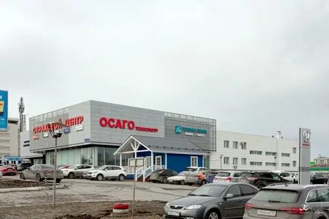 Космонавтов 71