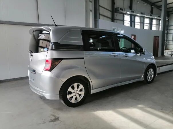Хонда фрид спайк 2011г. Фрид спайк багажник на крышу. Honda freed spike 2011. Хонда фрид спайк 2011г. Хонда спайк 2011.