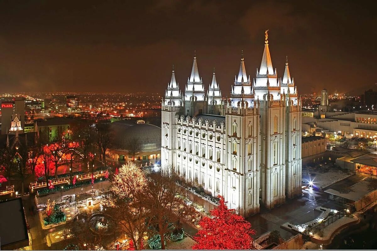 Temple city. Temple Square Солт-Лейк-Сити. Церковь мормонов в Солт-Лейк-Сити. Temple Square Salt Lake City. Главный Мормонский храм в Солт-Лейк-Сити.