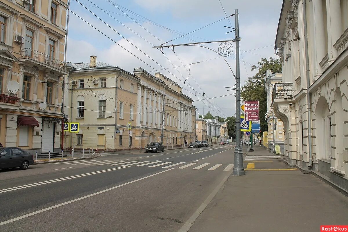 Район пречистенка. Пречистенка в Москве. Москва улица Пречистинка. Пречистинка улица Москва 2023. Москва улица Пречистенка панорама улицы.