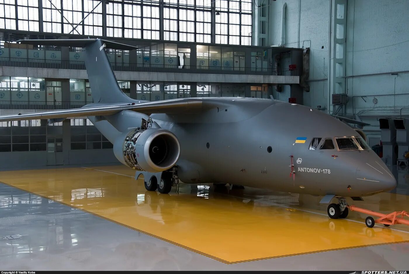Слоги с д и т. Механизация крыла на ан-124. Двигатель ан 124. Д т р ан. Д-18т авиадвигатель.