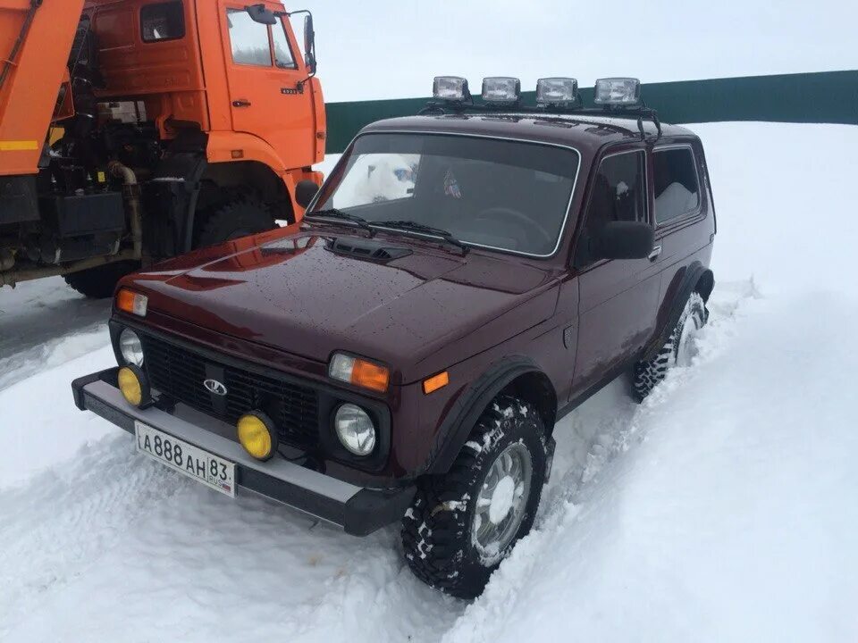 Полноприводная нива удлинённая. Авито барнаул автомобили. Нива 2121 фора. Нива в барнауле. Ваз нива в барнауле.