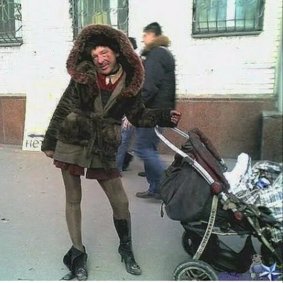 Бомжи девки. Бомжи девки