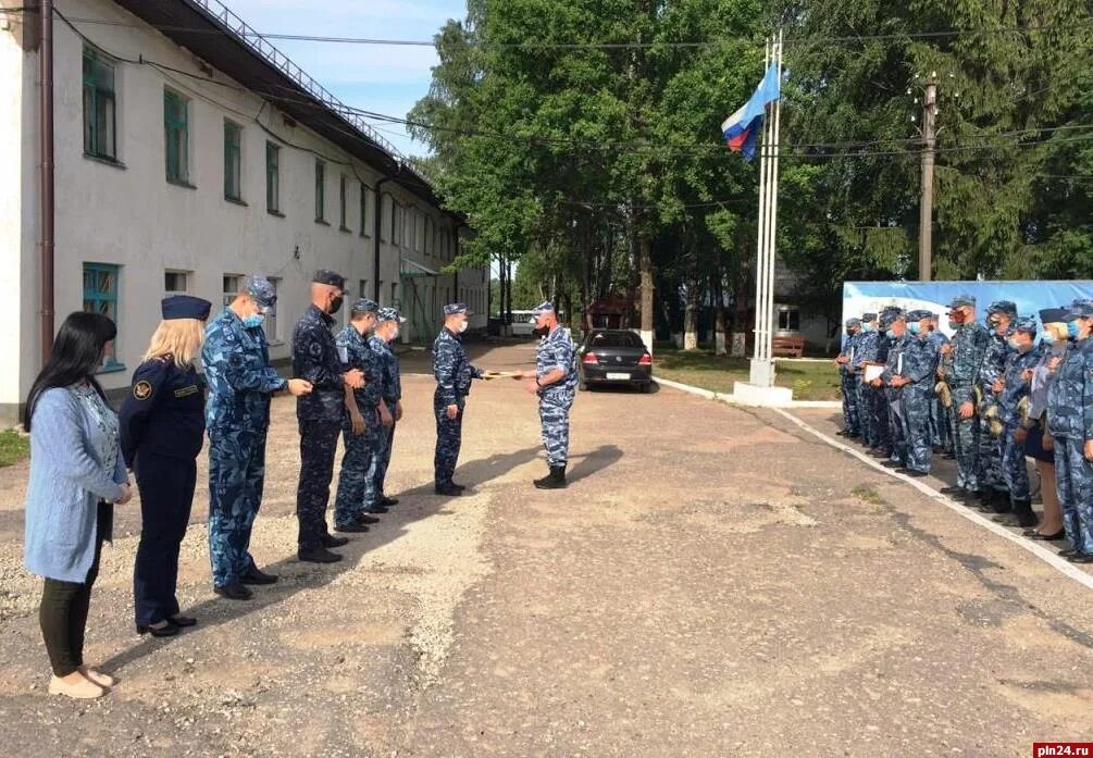 Новости ик 4. ИК 4 Середка. Начальник ИК 4 Псковской области. Псков ИК 4 Середка. УФСИН Псковская область колонии.