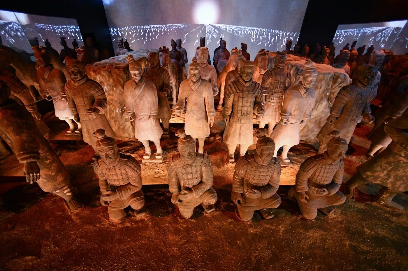 Терракотовая армия путин. Вднх терракот выставка терракотовая армия. Бессмертные воины китая. Терракотовая армия выставка вднх. Терракотовая армия выставка в москве.