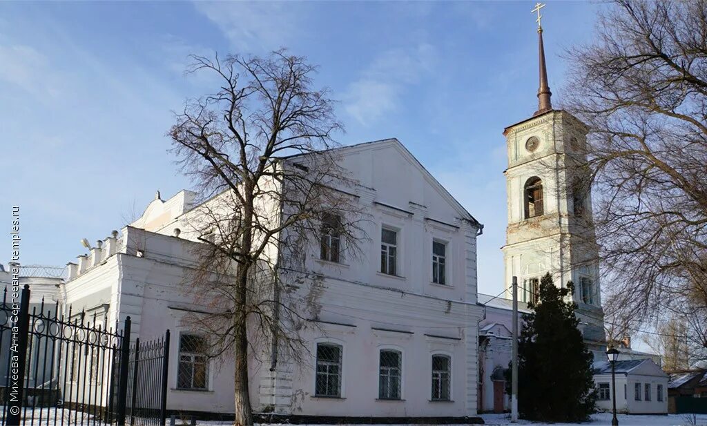 Погода на завтра павловск воронежская область. Покровский храм Павловск Воронежская. Храм в Павловске Воронежской области.