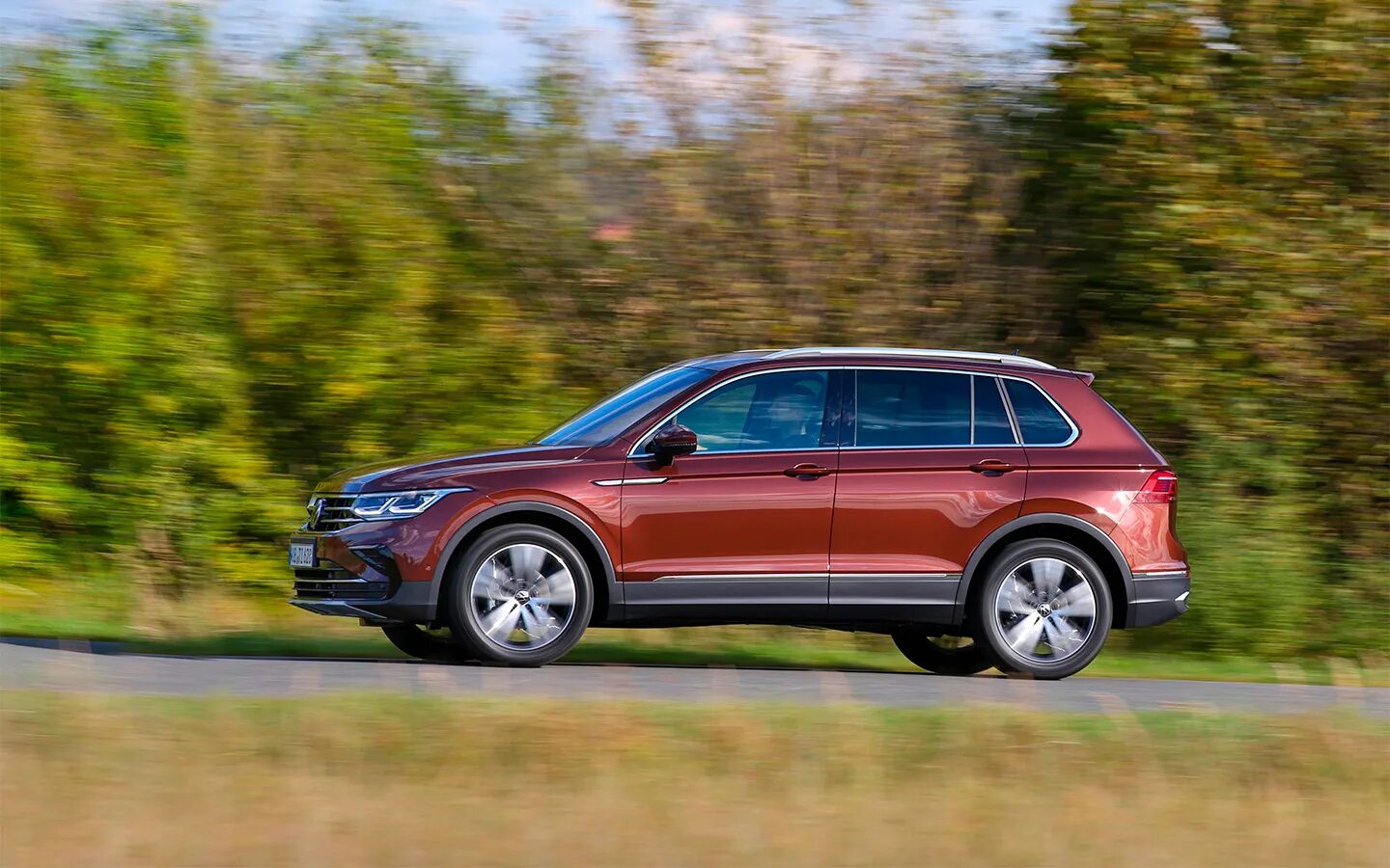 Фольксваген Тигуан 2021. Volkswagen Tiguan 2021 respect. Фольксваген Тигуан новый. Кроссовер Фольксваген Тигуан 2021. Volkswagen tiguan комплектации