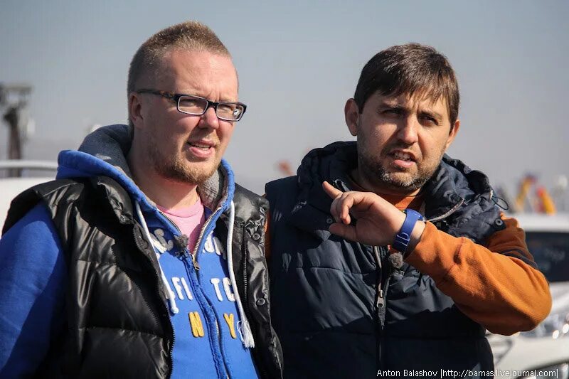 Тест со стиллавиным и вахидовым. Тест со стиллавиным и вахидовым. Звукооператор большой тест-драйв со стиллавиным и вахидовым. Сергей стиллавин большой тест драйв. Большой тест драйв стиллавин и вахидов.