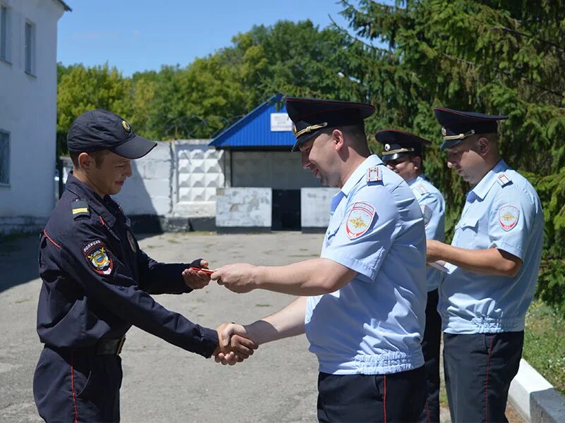 Начальник ОМВД Валуйки Белгородской области. Полиция Валуйки. Начальник полиции Валуйский район. ППС линейный отдел полиции. Участковый степанов