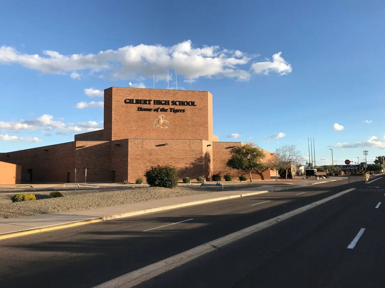 школы в аризоне. Yuma county. University of arizona tucson. Mesa elementary school arizona. школа рузвельта в сша.