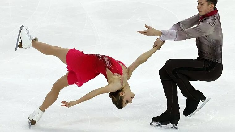 Мужчины чемпионат россии фигурному катанию. Мишина и Галлямов Чемпионат России 2021. Мишина и Галлямов фигурное катание. Фигурное катание Чемпионат России 2021. Чемпионат России по фигурному катанию 2022.