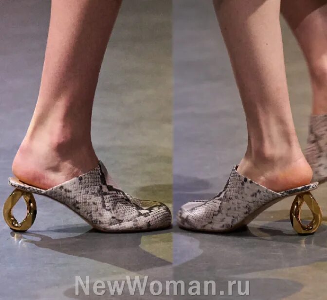 Какие ботинки сейчас в моде 2025 женские. Модные туфли 2025. туфли женские 2025 модные тенденции. туфли 2025 модные женские. модные туфли 2025 женские тренды.