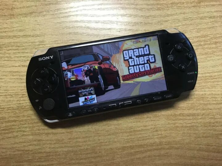 Такую игру 3008. Psp 3008. игровая приставка псп 3008. psp street 3008. экран psp 3008 lsd.