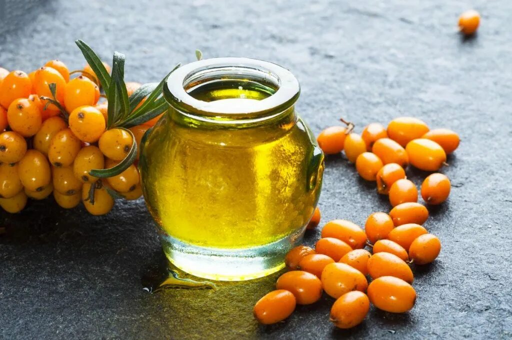 Sea Buckthorn Oil. Sea Buckthorn Berries. Облепиховое масло. Масло облепихи.