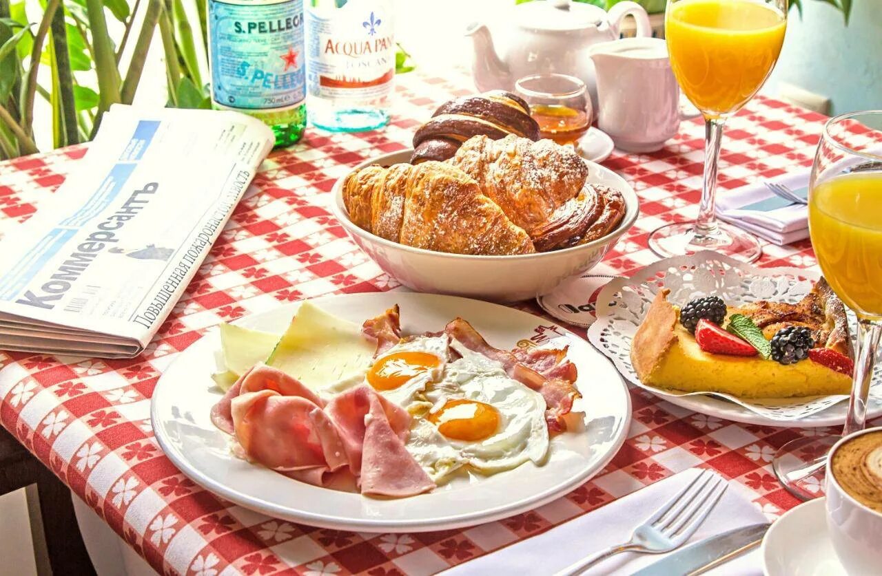Вкусно и точка во сколько завтрак начинается. Завтрак. красивый завтрак. лучшие завтраки в отелях санкт петербурга. отель санкт-петербург завтрак.