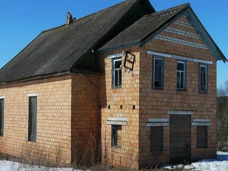 Лужесно дом. Дом в деревне за одну базовую. Дом за одну базовую Беларусь. Дом Витебск Лужесно.