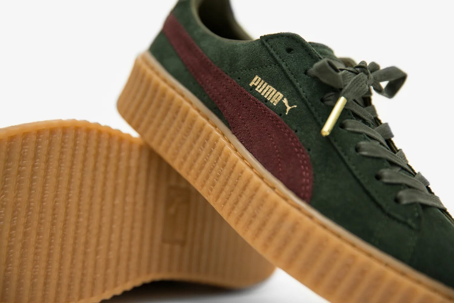 Кроссовки пума зеленые. Пума кеды Suede Creepers. Puma Suede Creepers мужские. Puma Rihanna Creeper мужские. Кроссовки Puma Suede Creepers.