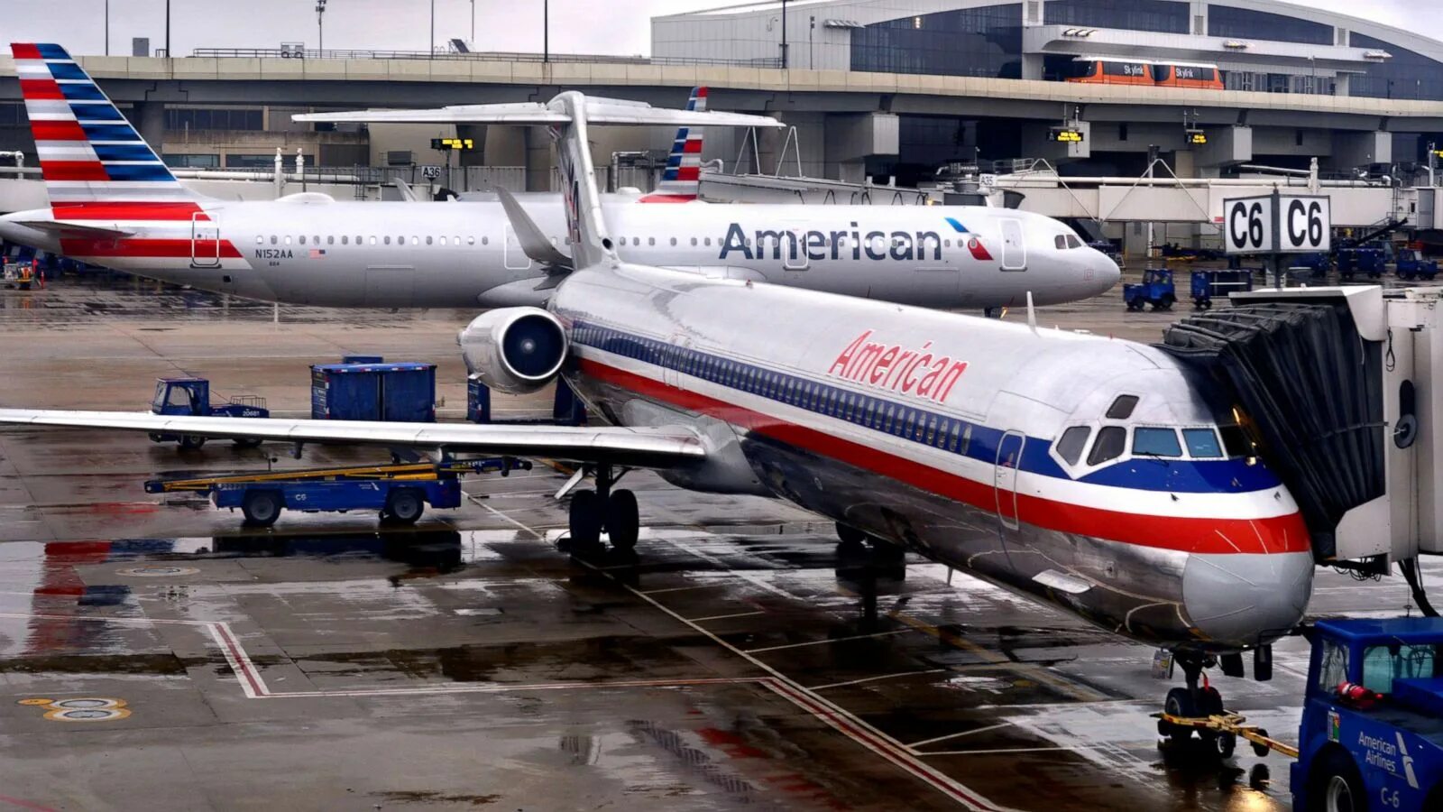 Американ Аирлинес. Американ Аирлинес самолеты. Американские авиалинии (American Airlines) США. American Airlines в Москве. Рейс american airlines