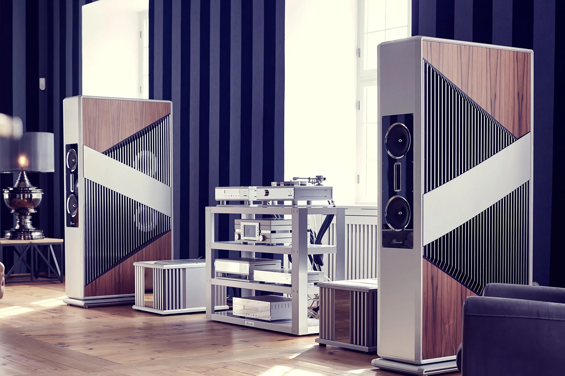 High fi high end show. Bc350 Burmester. Burmester Hi end. Hi Fi Hi end show 2022. Burmester Signature line.