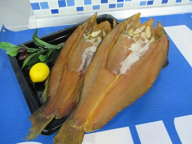 судак потрошеный горячего копчения. голец холодного копчения. судак холодно. крым судак набережная фото 2022. судак филе холодного копчения.